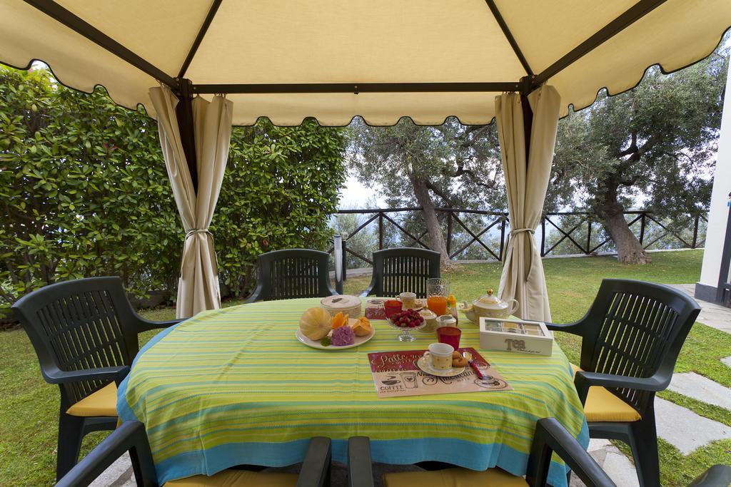 Villa Degli Ulivi B&B Finale Ligure Bagian luar foto
