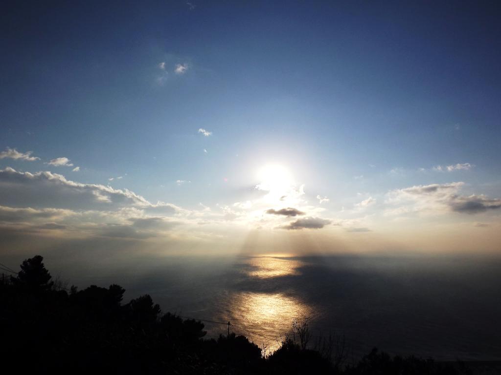 Villa Degli Ulivi B&B Finale Ligure Bagian luar foto