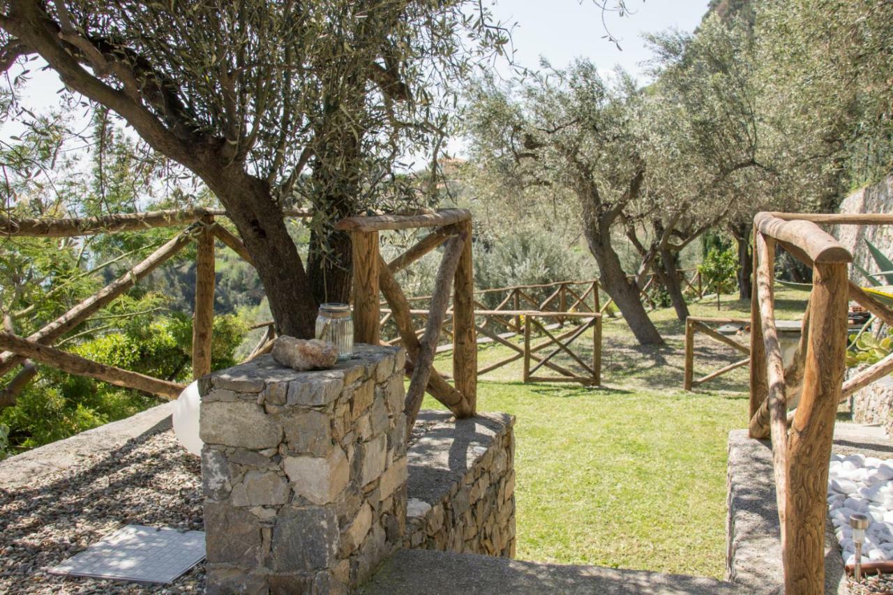Villa Degli Ulivi B&B Finale Ligure Bagian luar foto