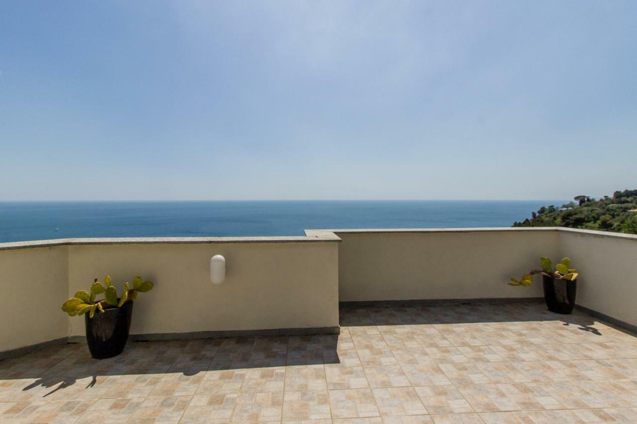 Villa Degli Ulivi B&B Finale Ligure Bagian luar foto