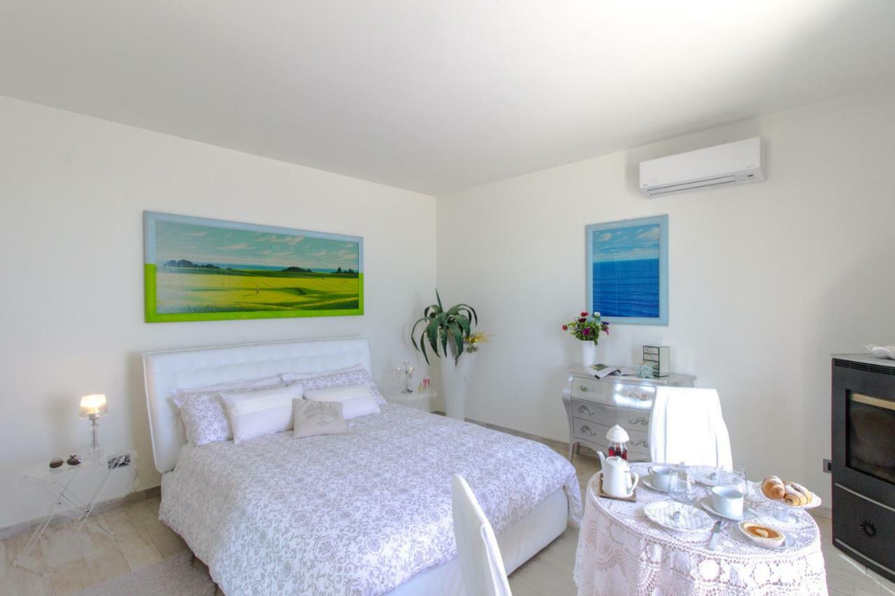 Villa Degli Ulivi B&B Finale Ligure Bagian luar foto
